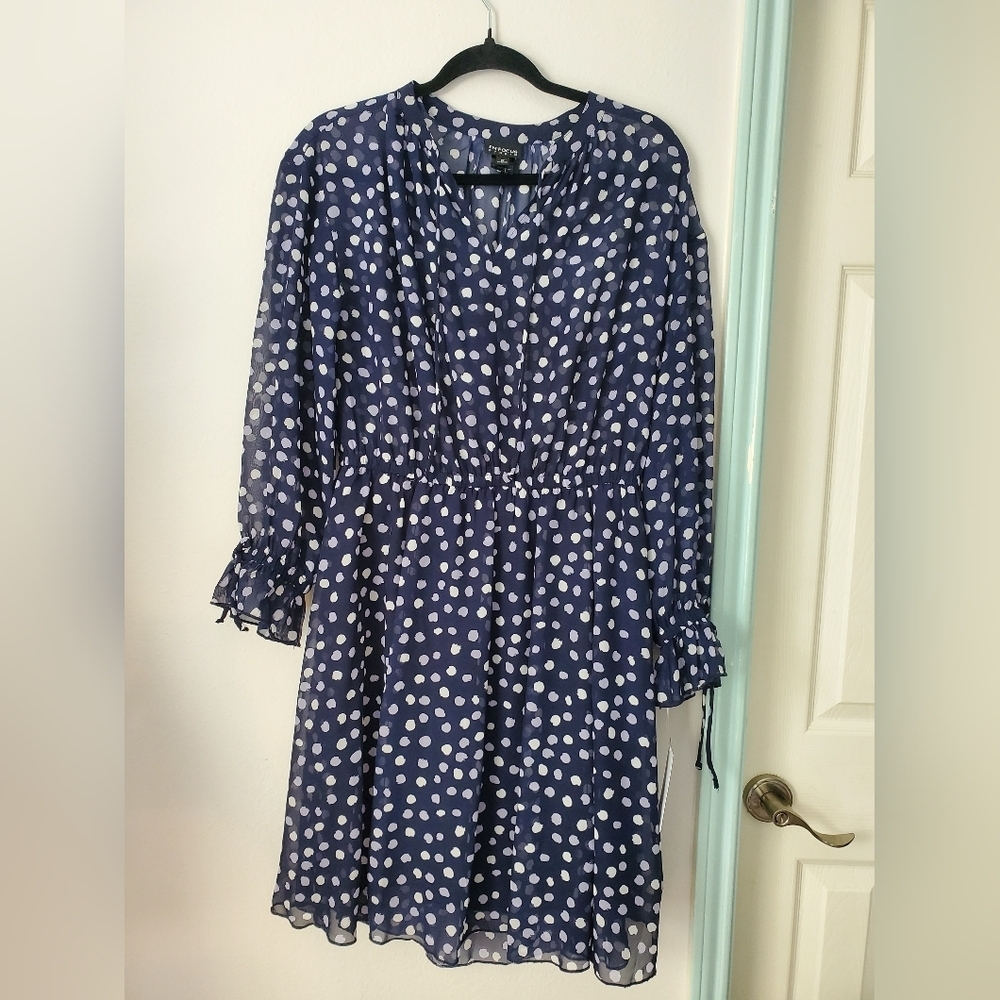 En focus Studio Dress Size 12